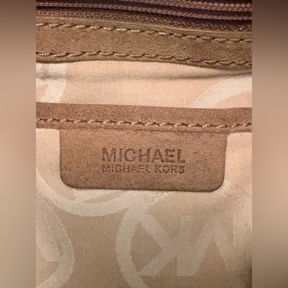 Michael Kors Hamilton Suede Satchel W/ Functioning Lock & Key Rich Brown Patina - Picture 7 of 10